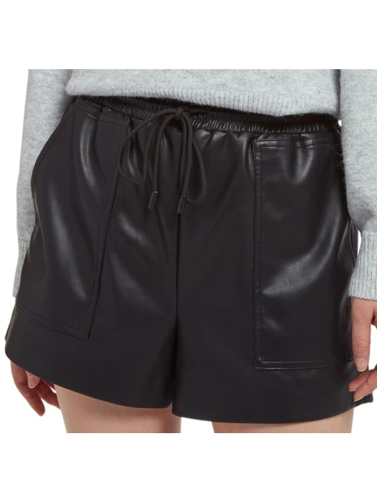 Leather Short With Front Two Pockets