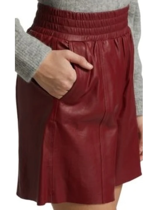 Burgundy Leather Short With High Elastic Waist Belt Burgundy Leather Short With High Elastic Waist Belt